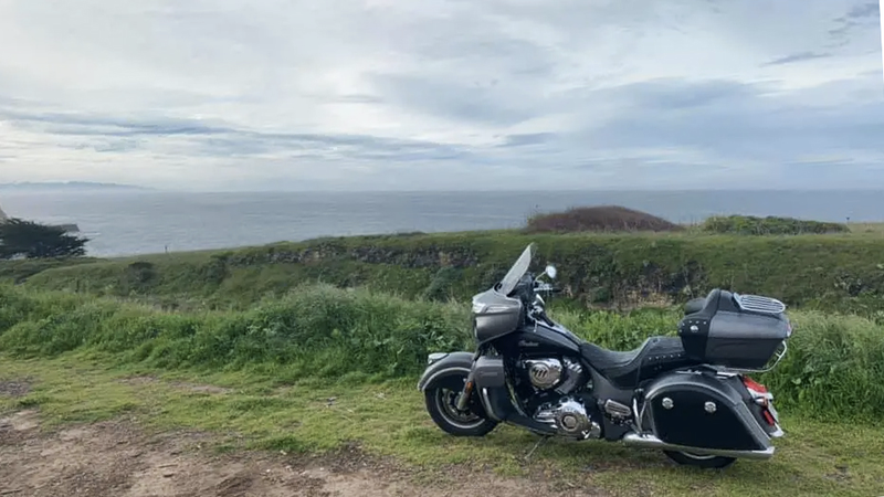 Illustration for article titled The 2019 Indian Roadmaster is a Great Two-Wheeled Car